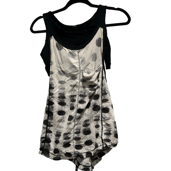 Size 6, Lululemon tank top - Picture 1 of 8
